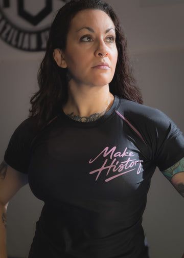 MAKE HISTORY.  Rash Guard - Pastel Pink