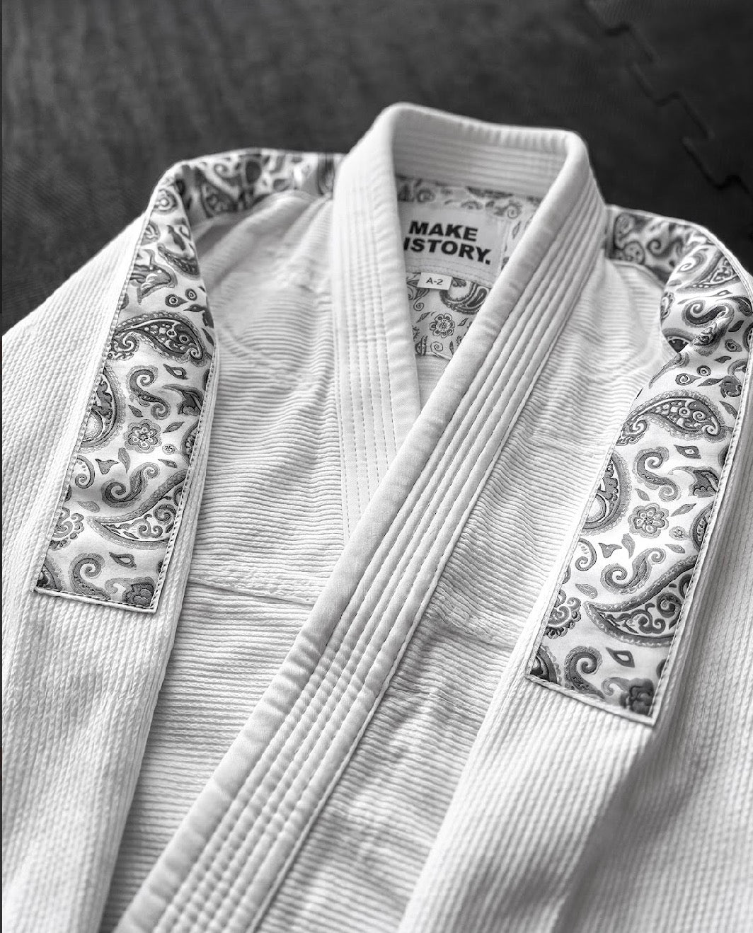 MAKE HISTORY: BLANC PAISLEY 2.0